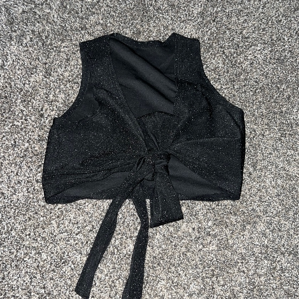 sparkly black tie in the front crop top